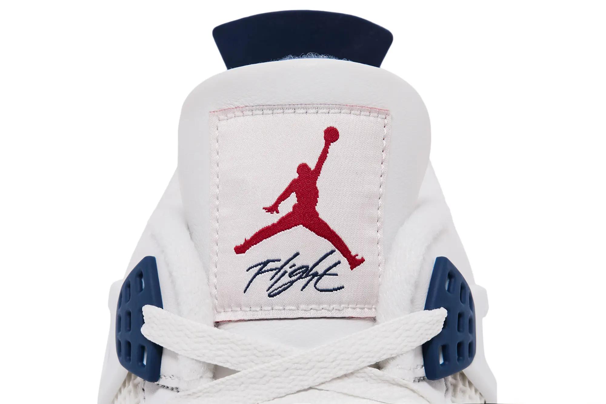 Nike SB x Air Jordan 4 'Navy'