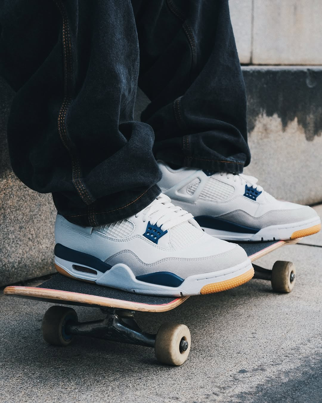 Nike SB x Air Jordan 4 'Navy'