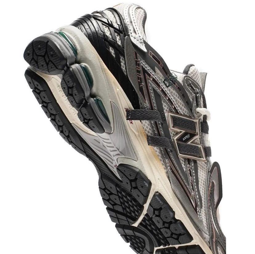 New Balance 1906 Silver Metallic
