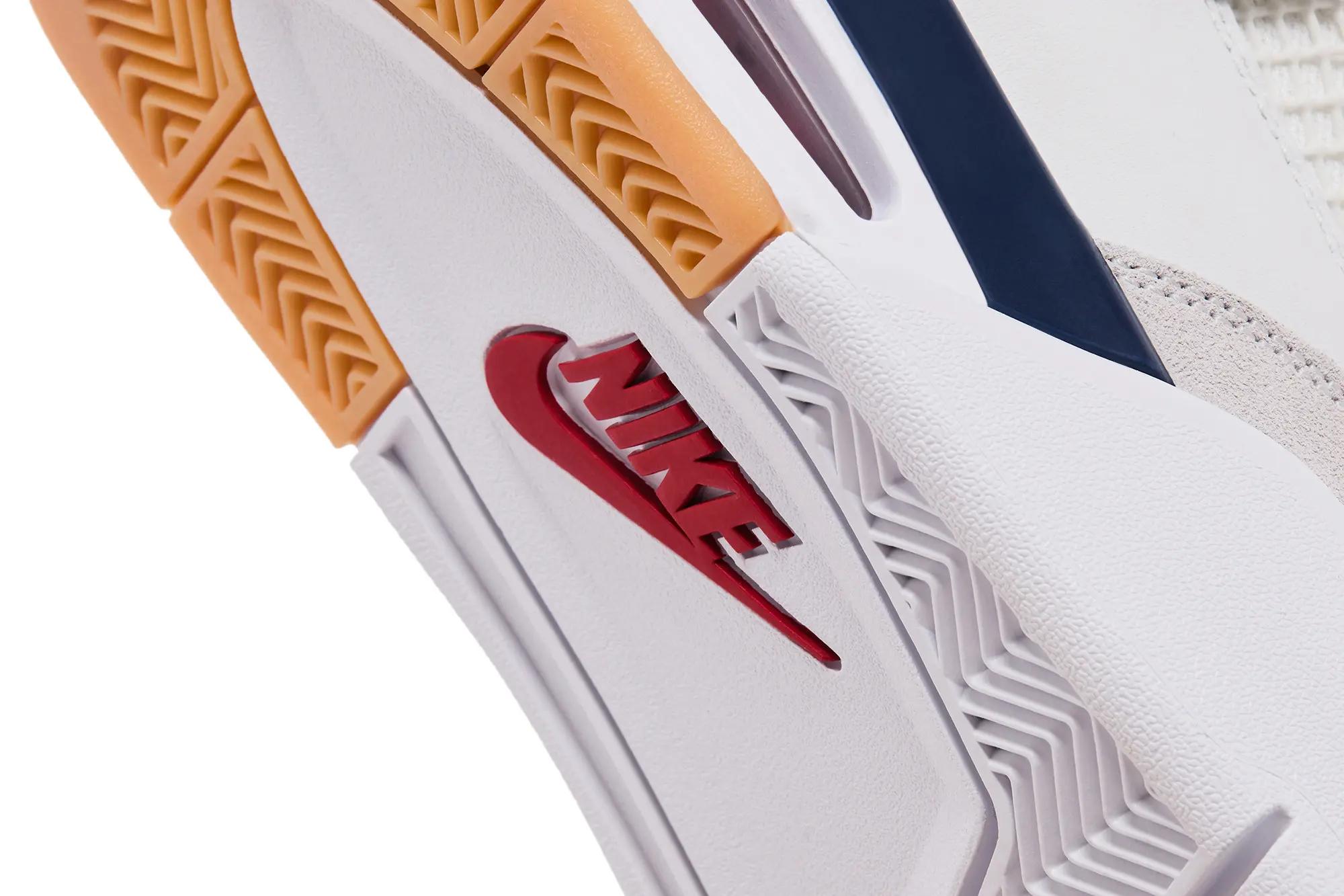 Nike SB x Air Jordan 4 'Navy'