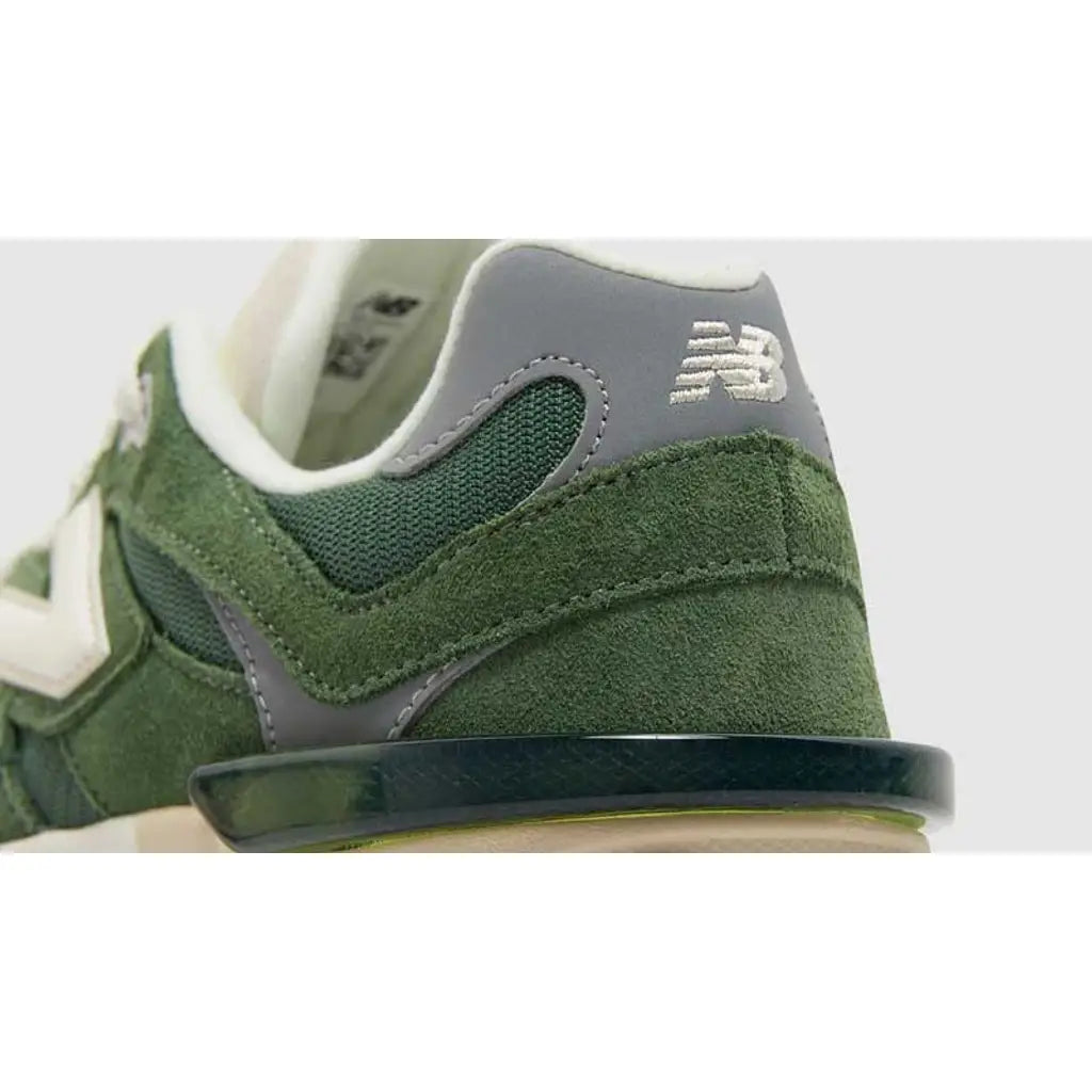 New Balance 9060 Green Suede
