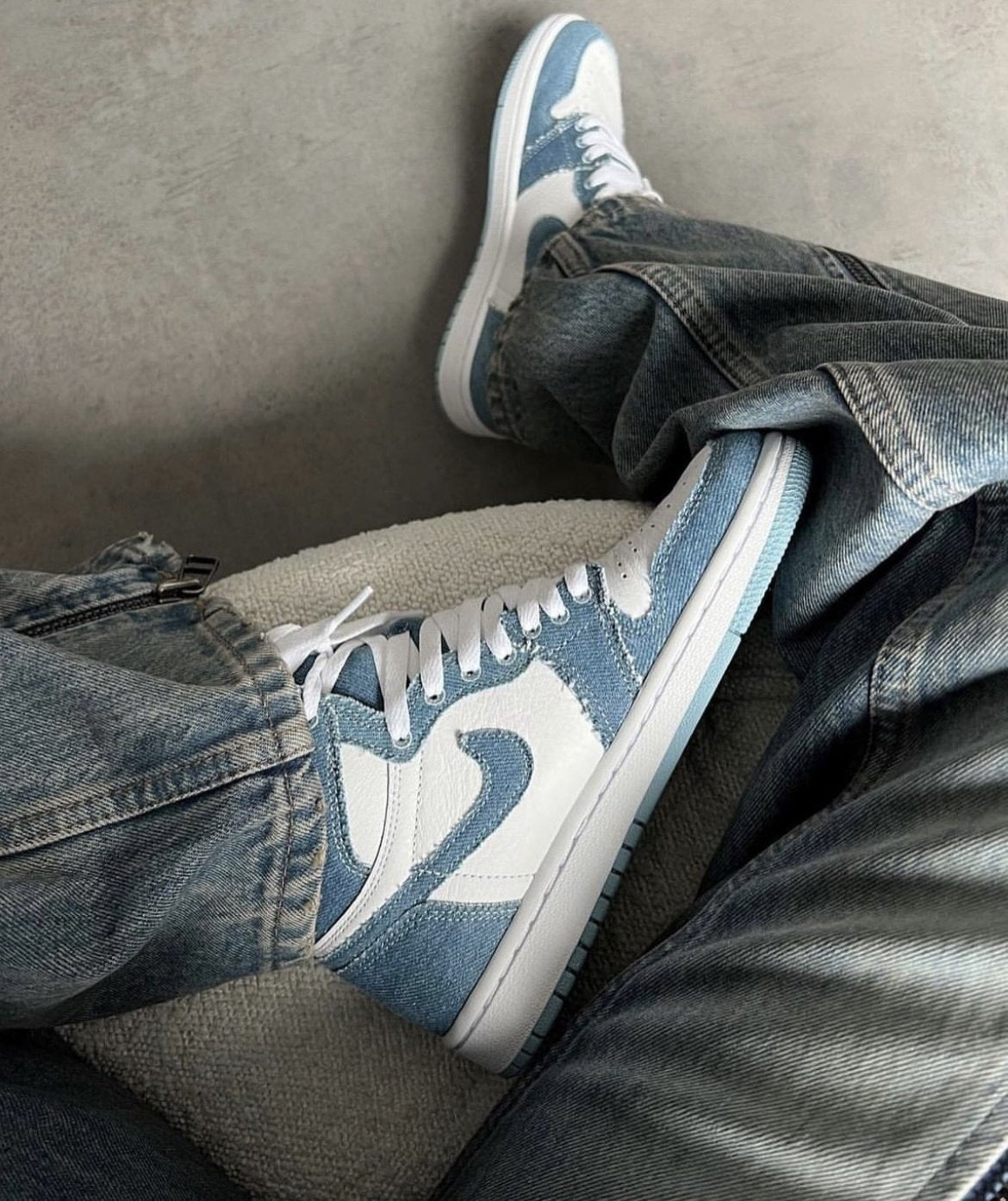 Air Jordan 1 High OG 'Denim Jeans' (W)