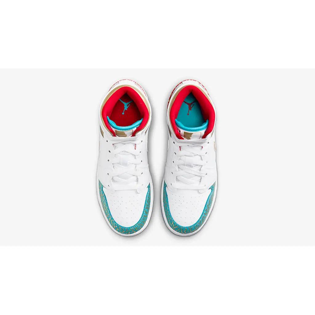 Jordan 1 Mid Sneaker School NC to Chicago (GS) - Sneakerhype