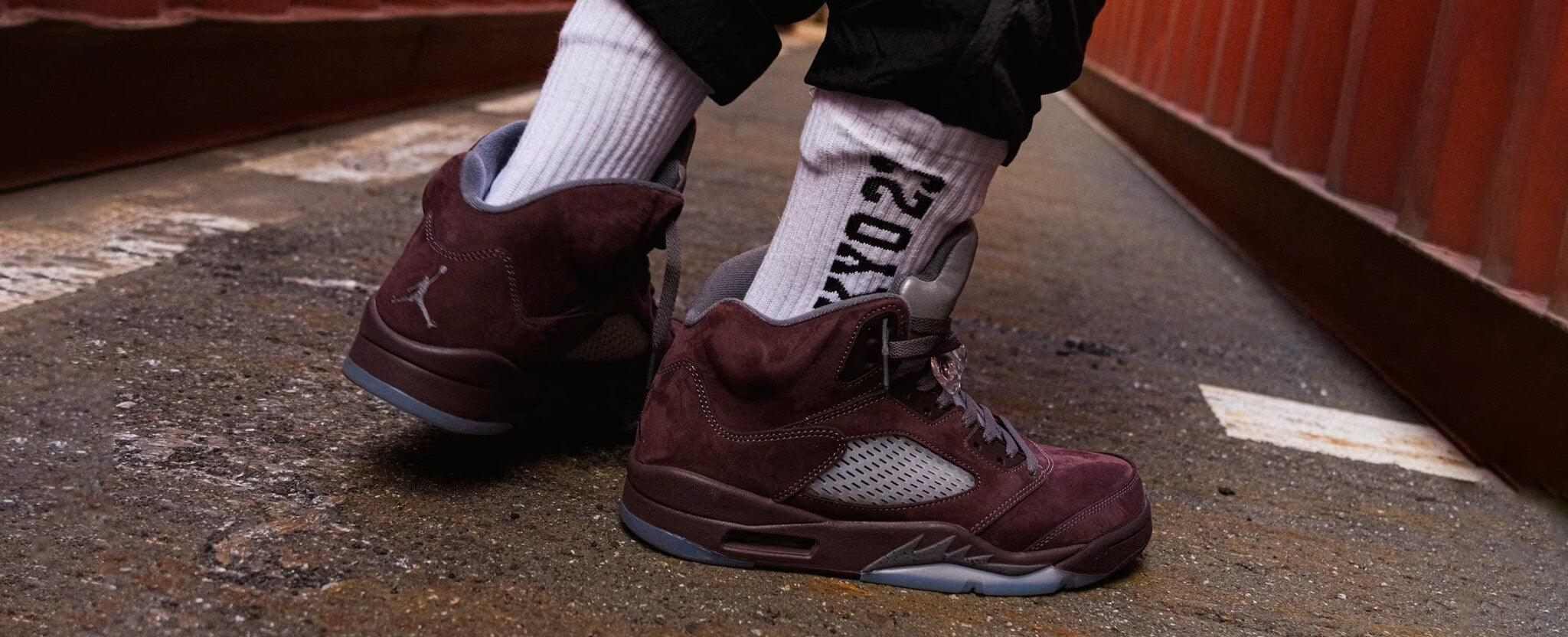Jordan 5 Retro Burgundy (2023) (GS) - Sneakerhype