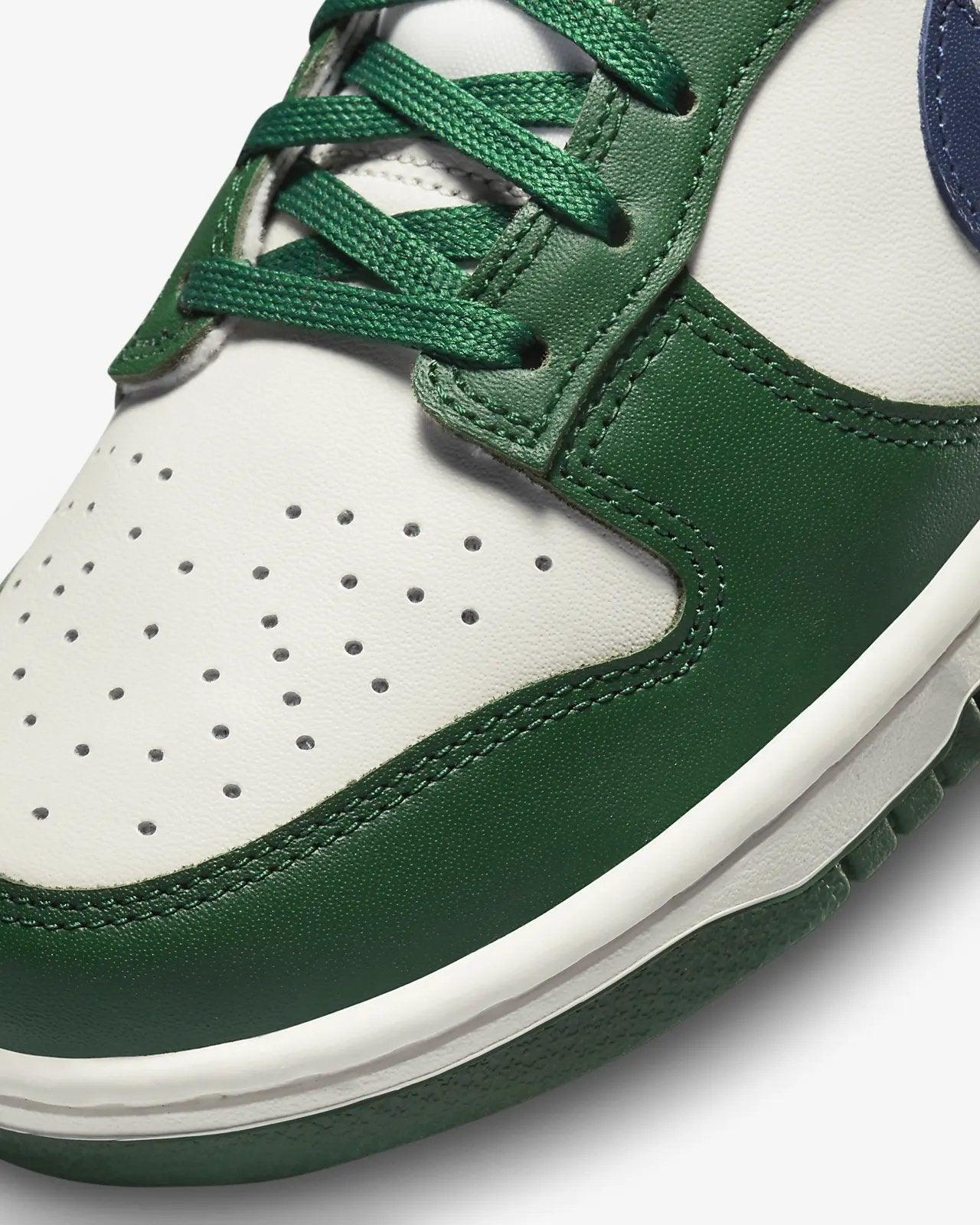 Nike Dunk Low 'Gorge Green' (W) - Sneakerhype
